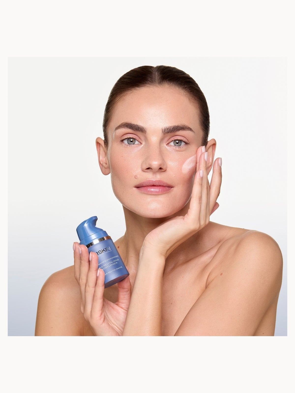 111SKIN Cryo Revitalising Moisturiser 50ml 3