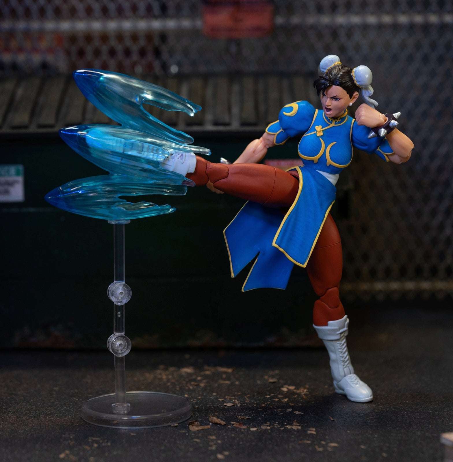CHUN-LI STREET FIGHTER 6  DELUXE COLLECTOR FIGURE