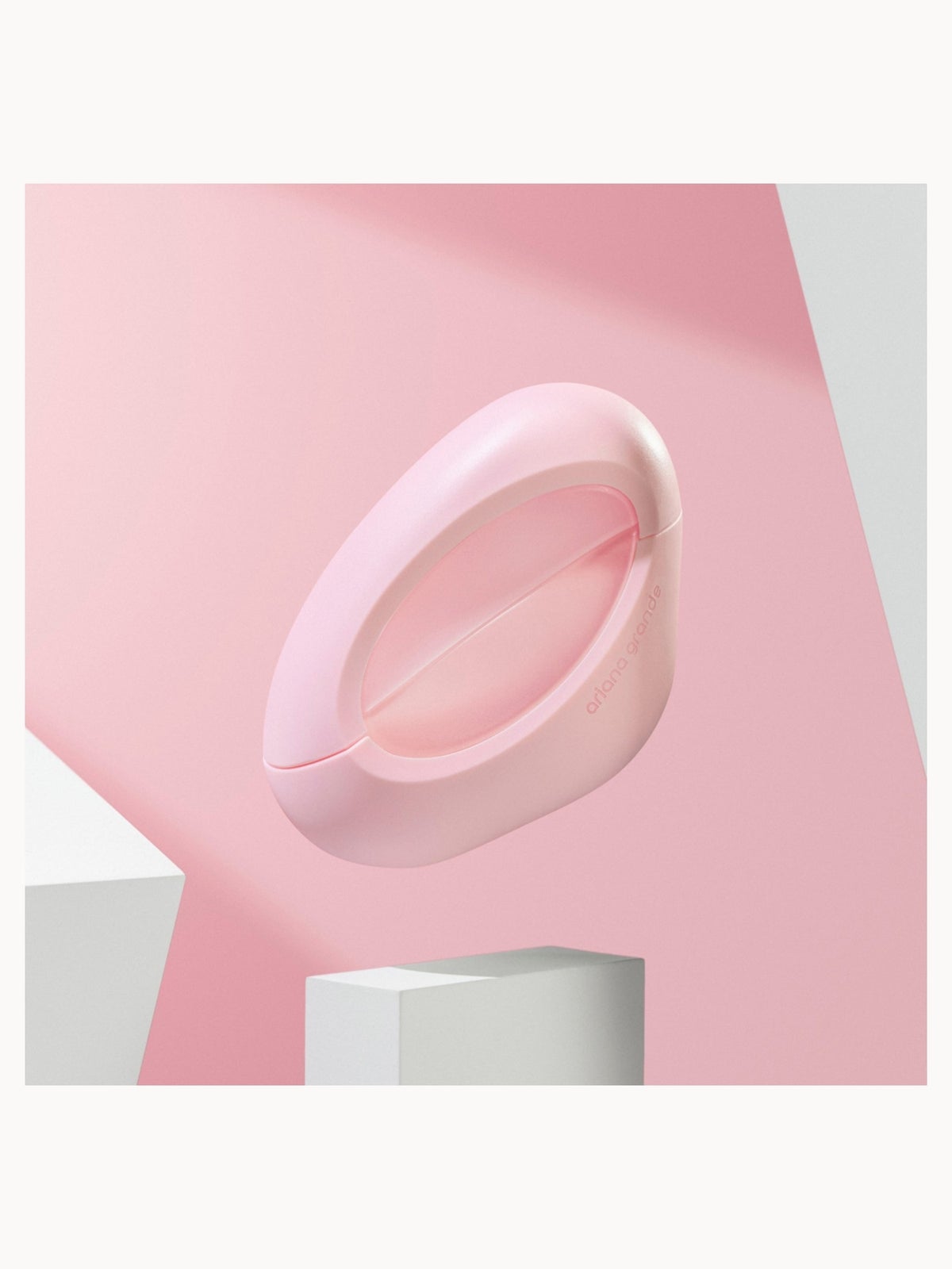 Ariana Grande MOD Blush Eau de Parfum 100ml 4