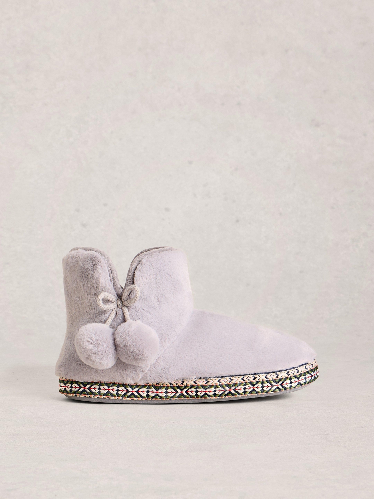 Hausschuhe aus Webpelz - M