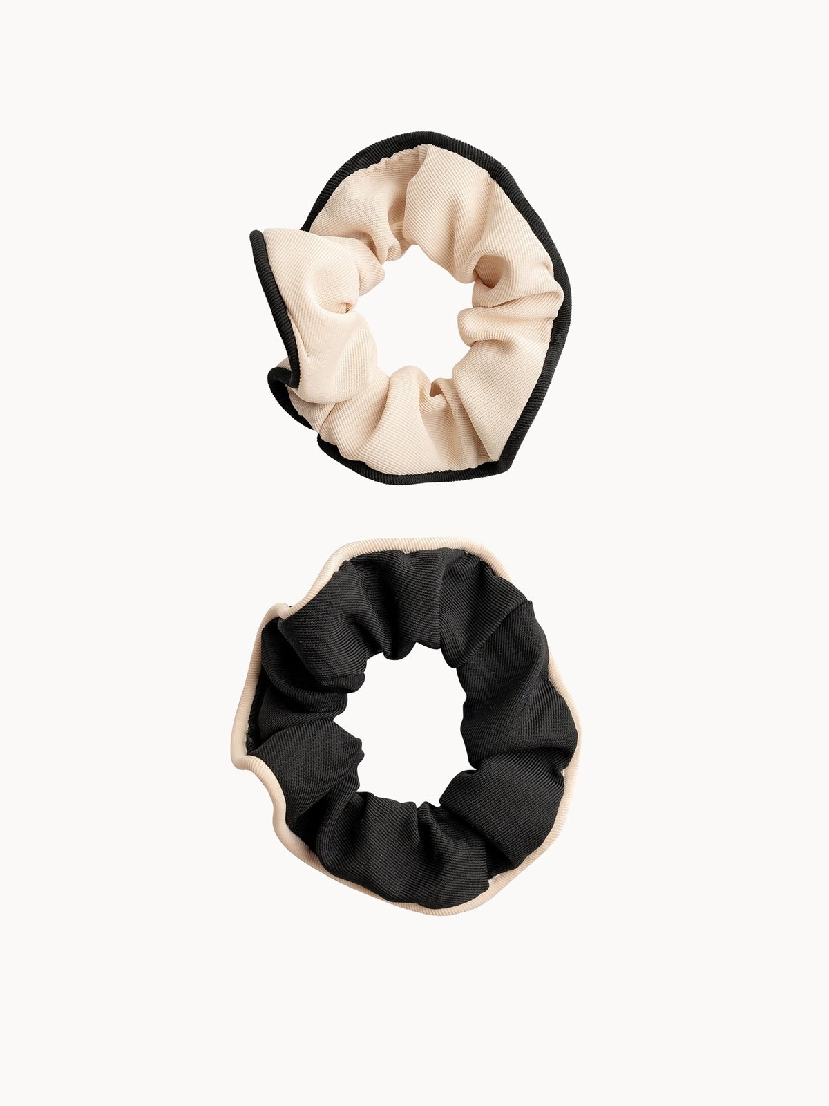 brushworks Contrast Scrunchies - Black & White - 2 Pack 2