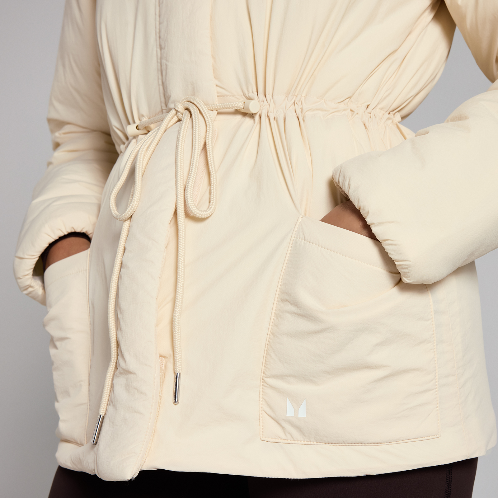 Thumbnail - MP Damen Kurze Jacke mit verstellbarem Bund – Helles Cremeweiß - S