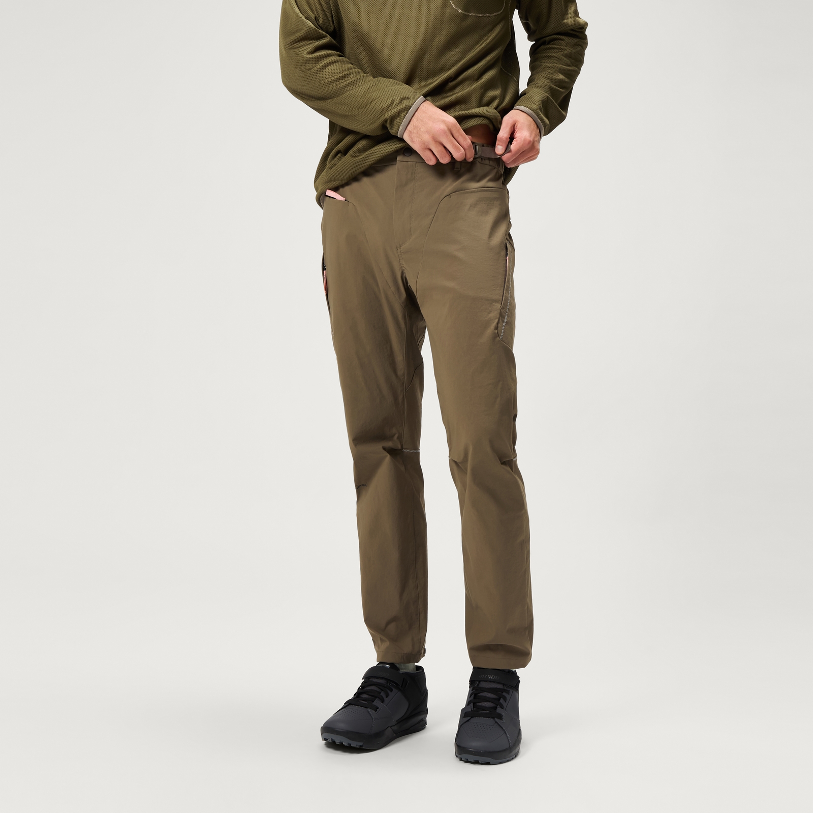 Endura Men's SulTrac Adventure Pants - Bungee Cord | Extra 10% off first order.