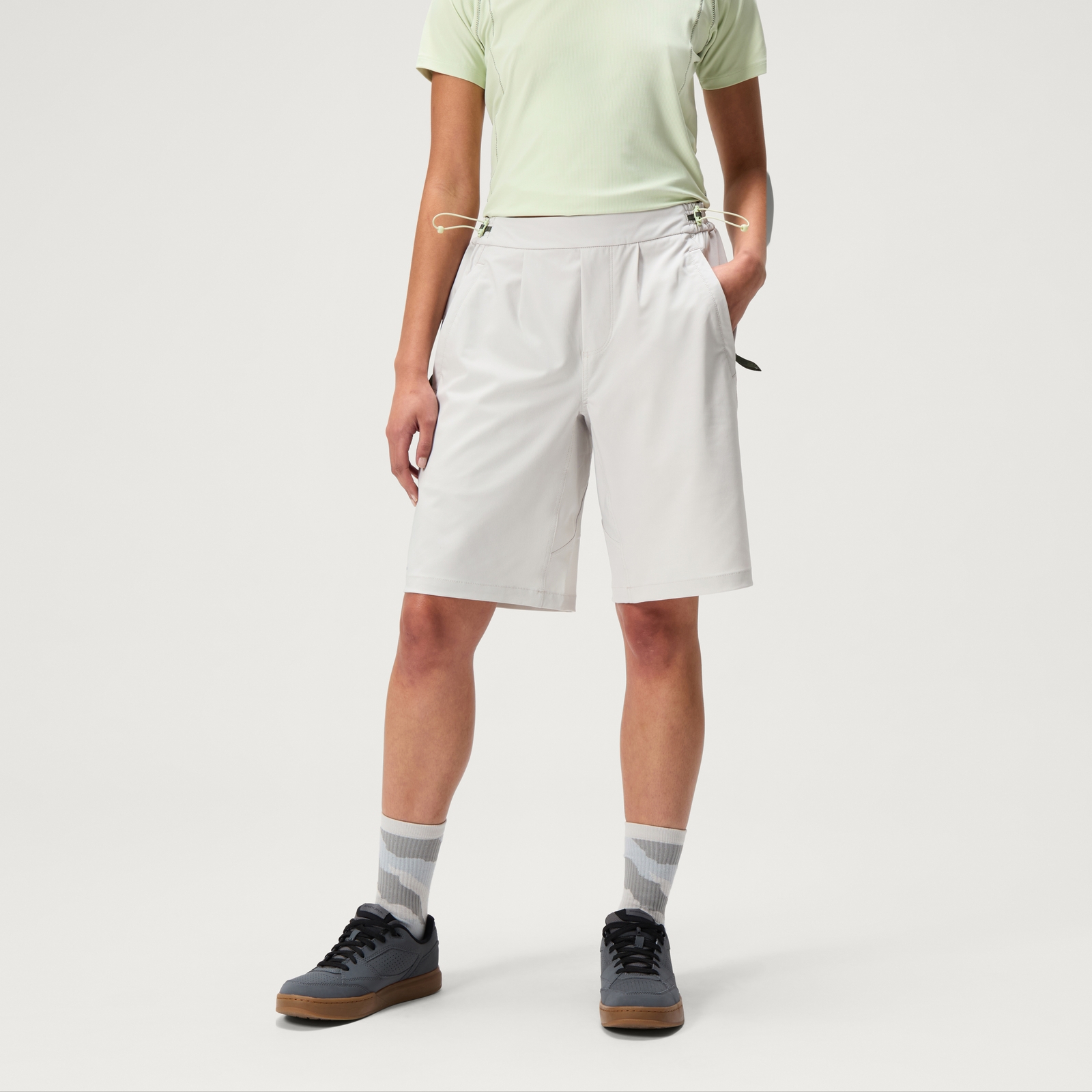 Endura Women's SulTrac Pull On 10" Shorts - Lunar Rock | Extra 10% off first order.