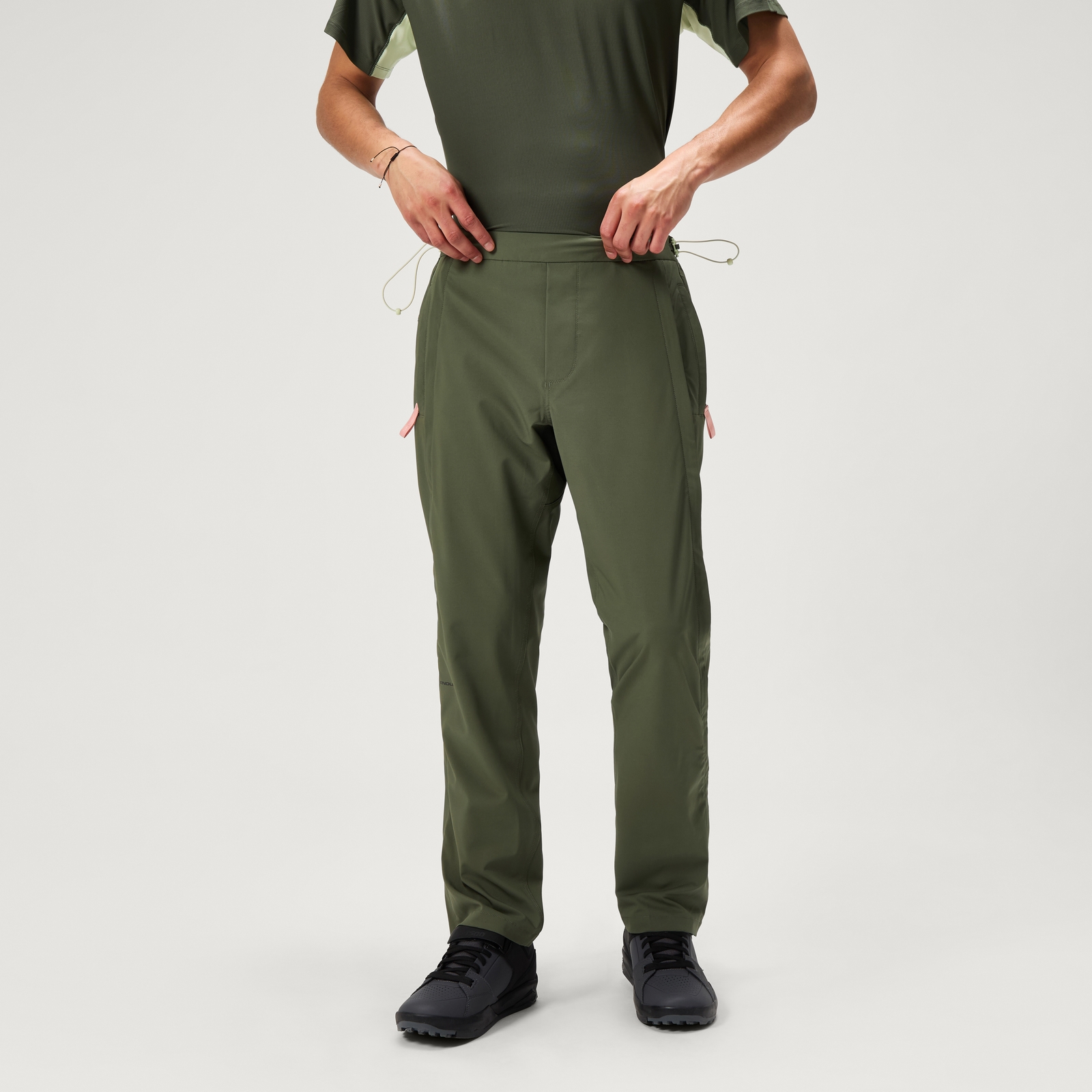 Endura Men's SulTrac Lightweight Pants - Thyme | Extra 10% off first order.