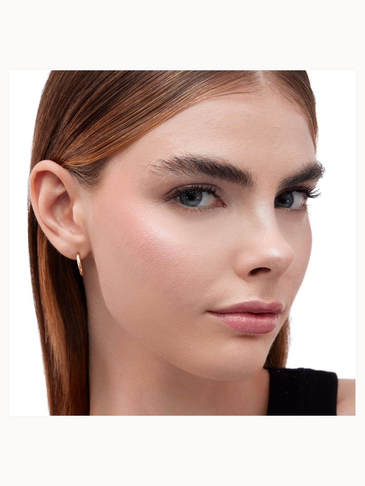 Yves Saint Laurent All Hours Hyper Luminize 8.5g (Various Shades) - 3 4