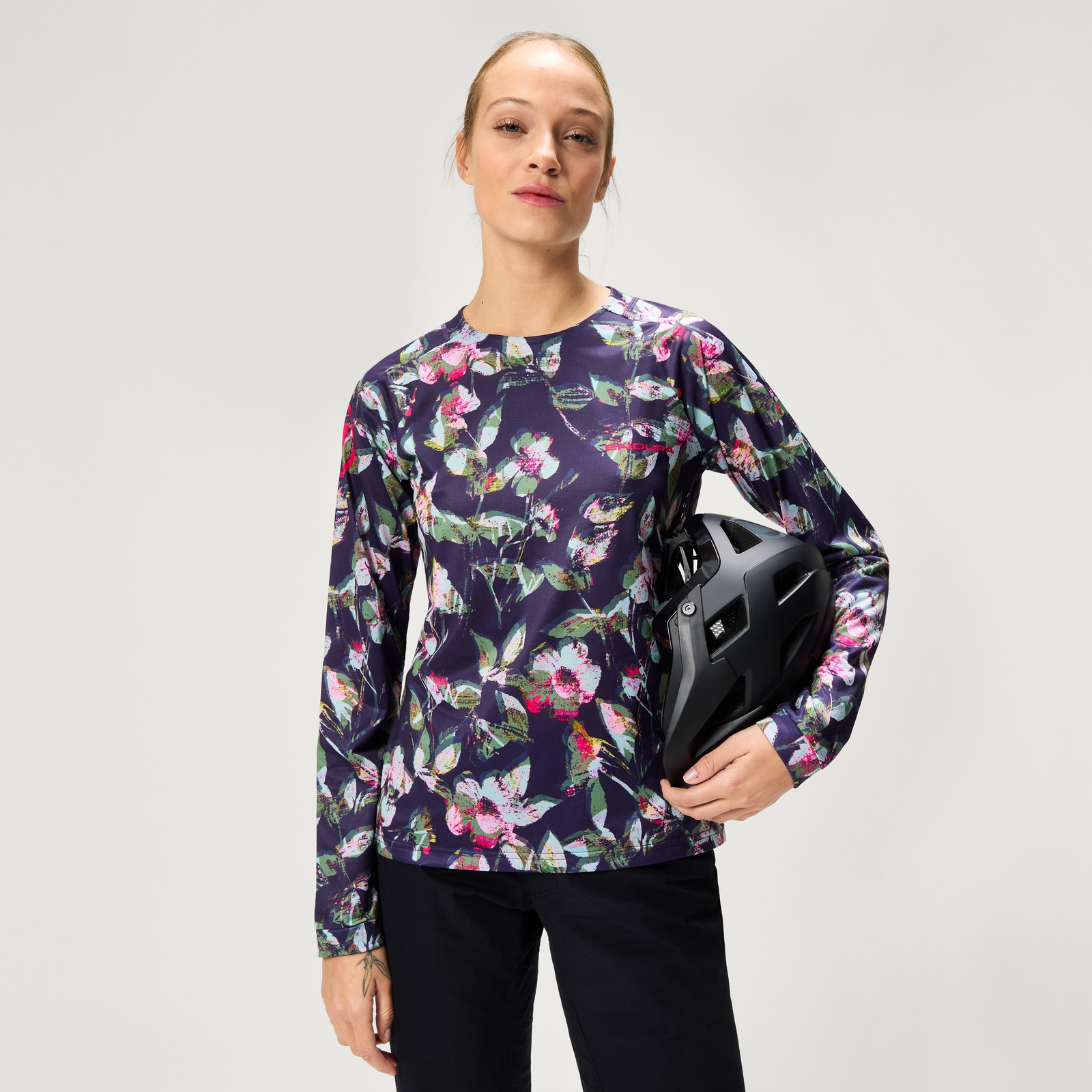 Endura Women's Ltd Floral L/S Tee - Bramble | Extra 10% off first order.