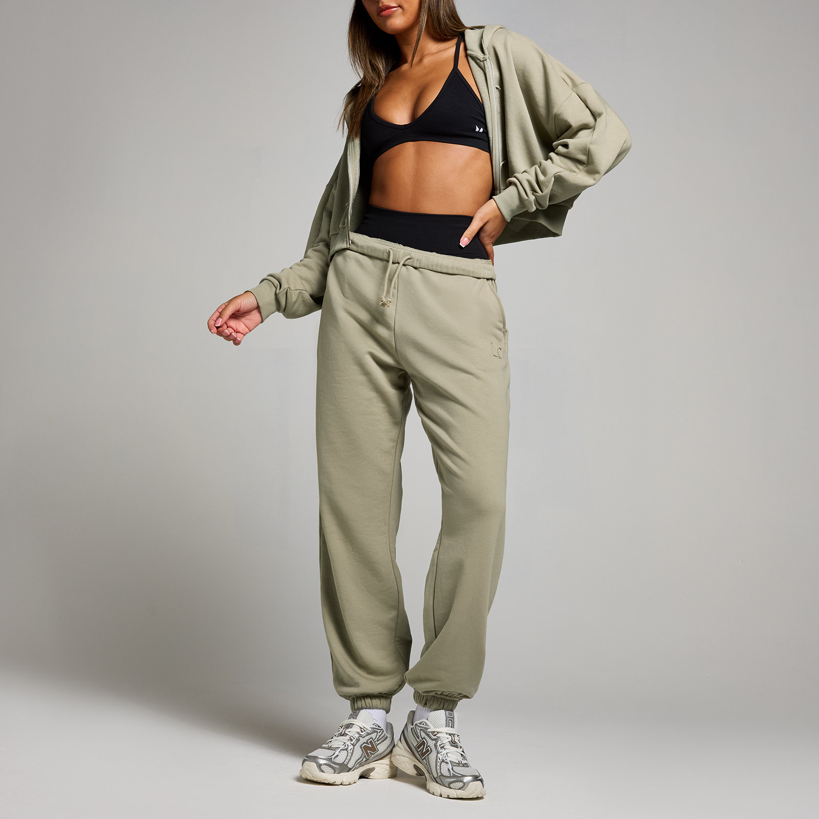 5059883395449 - MP Damen Oversized Jogginghose mit Bündchen – Dunkler Salbei - XS