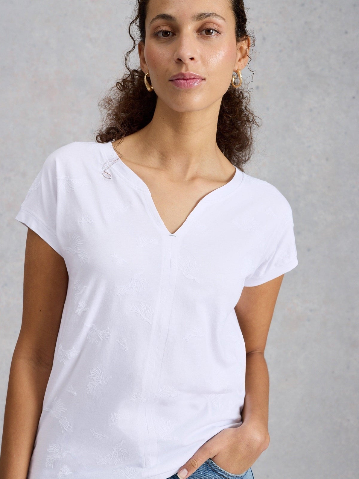 Besticktes T-Shirt Nelly - 48
