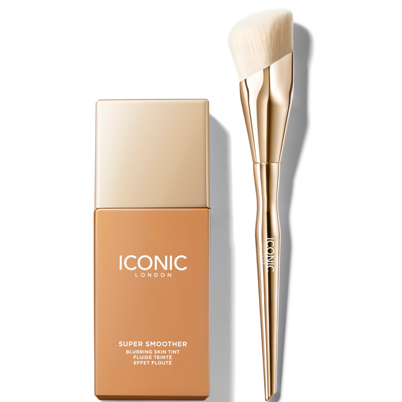 ICONIC London Super Smoother Blurring Skin Tint (Various Shades) and Complexion Brush Bundle - Golden Medium