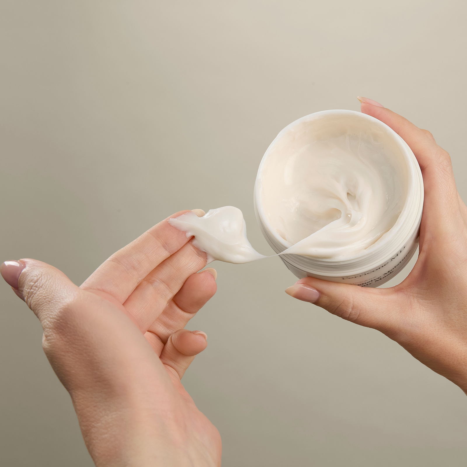 Thumbnail - Perricone MD Hydrating & Strengthening Moisture Hair Mask 6oz FG