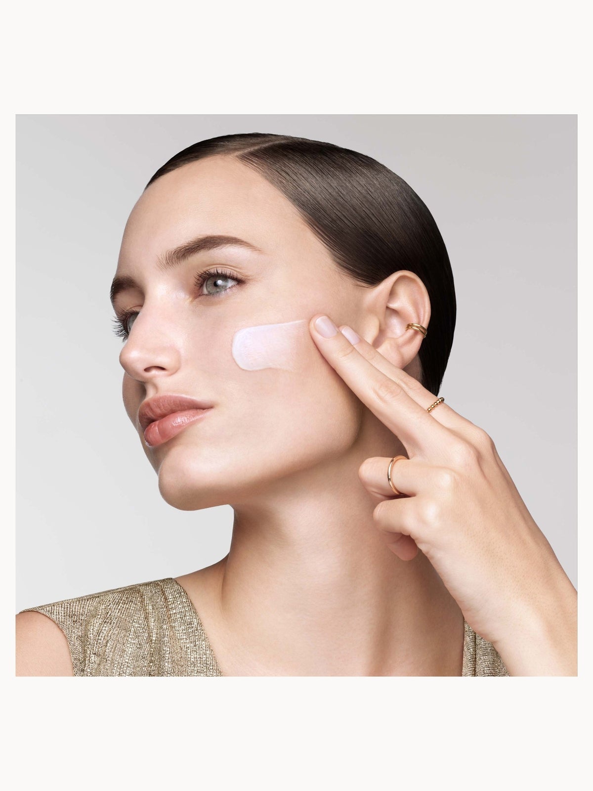 Lancaster Golden Lift Sculpting Day Cream SPF15 50ml 3