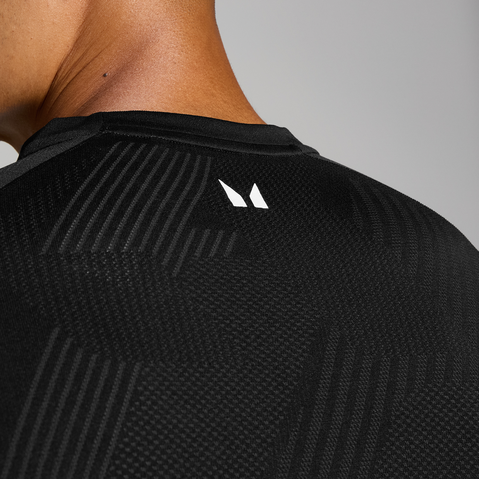 Thumbnail - MP Herren Tempo nahtloses Langarmshirt mit Grafikelement – Schwarz - XXL