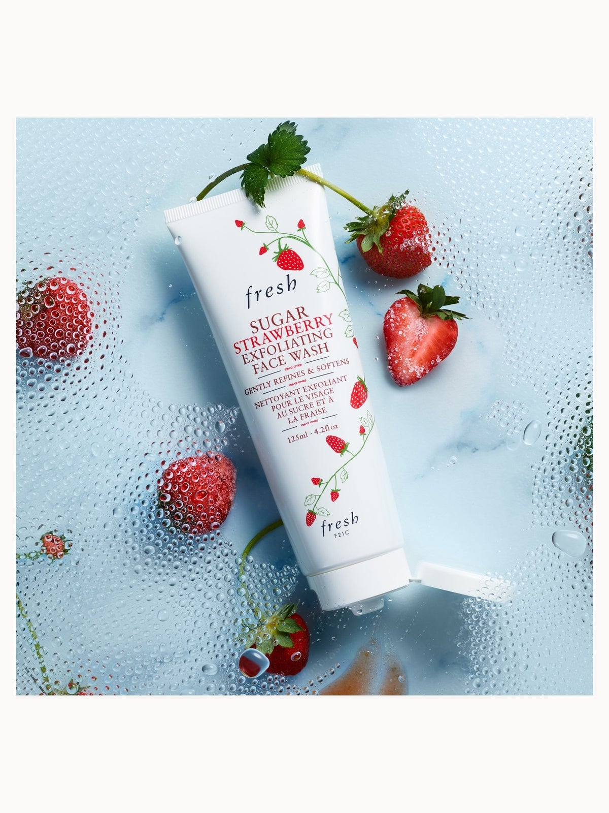 Fresh Sugar Strawberry Exfoliating Face Wash 50ml 4