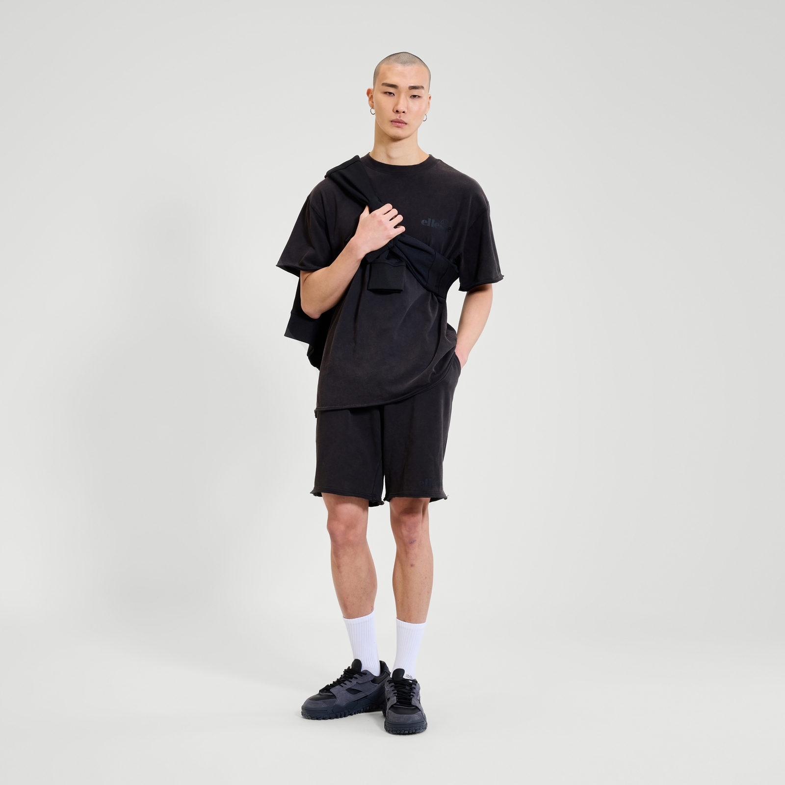 Image of Men's Trevor Fleece short Washed Black
