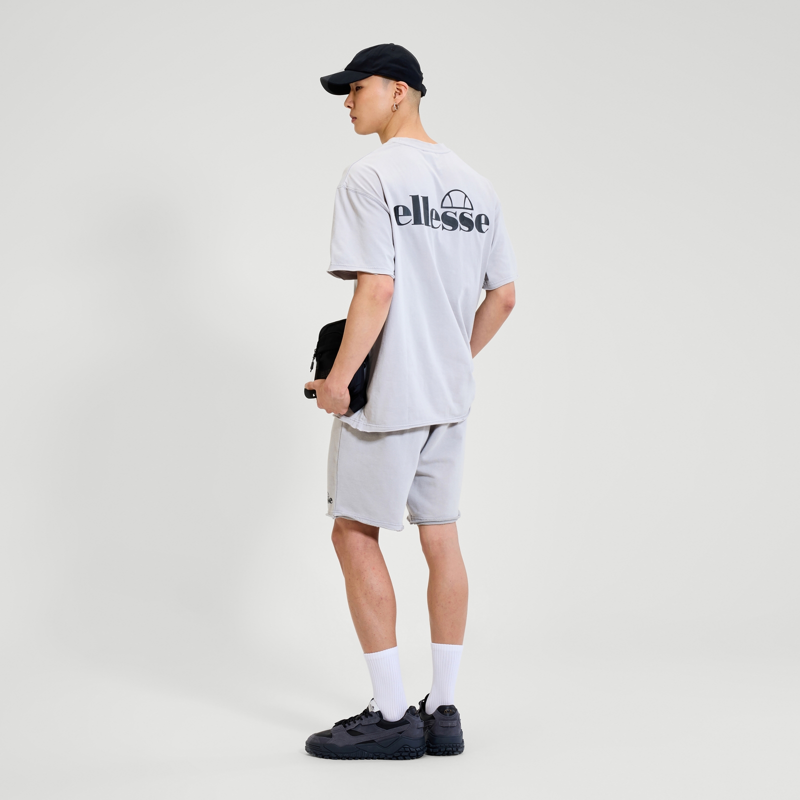 Image of Men's Darryl Tee Grey