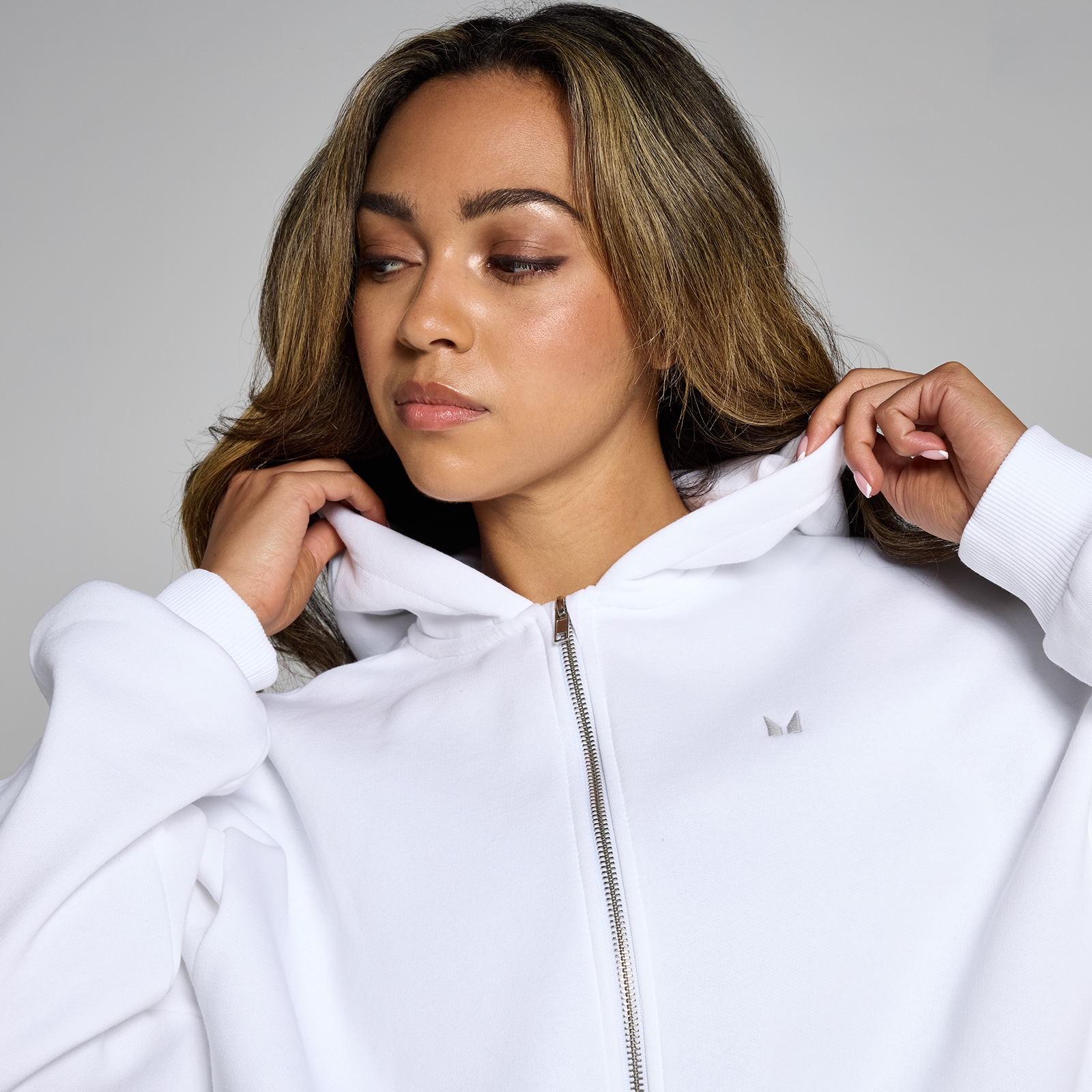 Thumbnail - MP Damen Basics Kapuzenpulli mit verkürztem Schnitt und durchgehendem Reißverschluss – Weiß - S