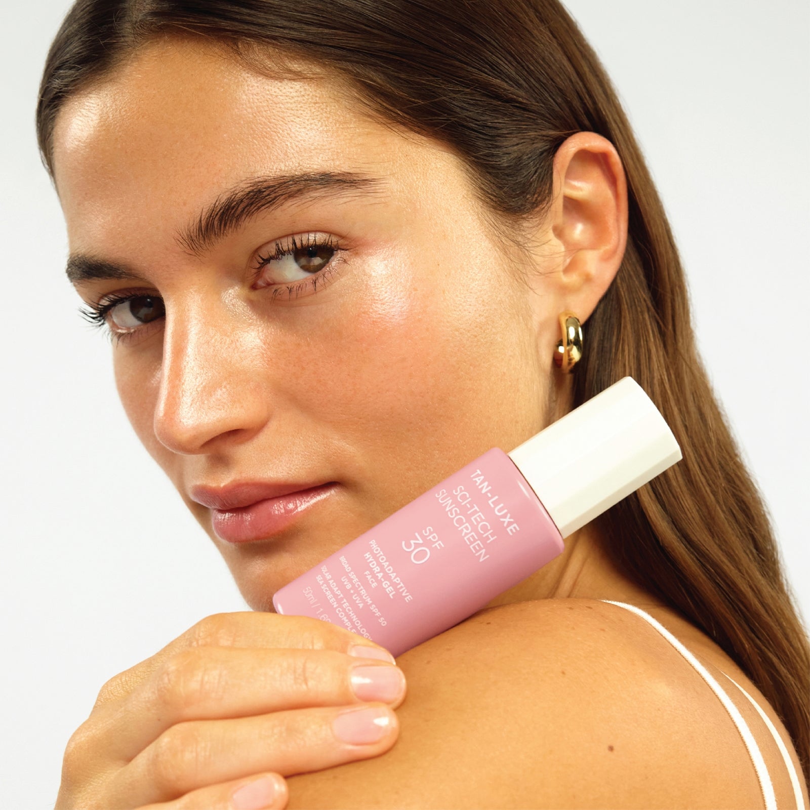 Tan-Luxe Sci Tech Sunscreen Photo-Adaptive Face Gel SPF 30 50ml 4