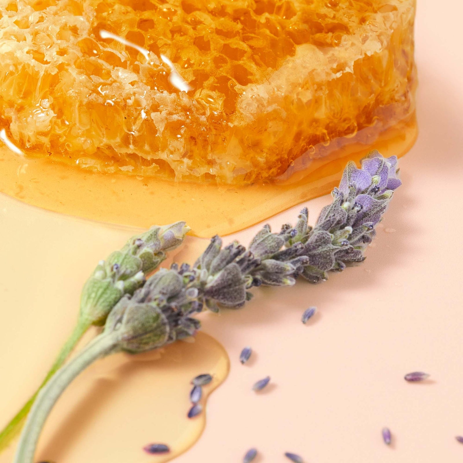 NUXE Ready, Go, Glow - NUXE On The Glow Honey Trio 3