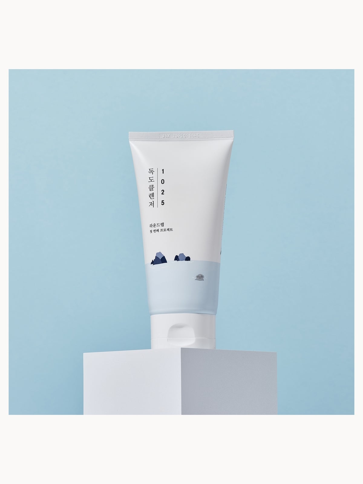 Round Lab 1025 Dokdo Cleanser 150ml 2