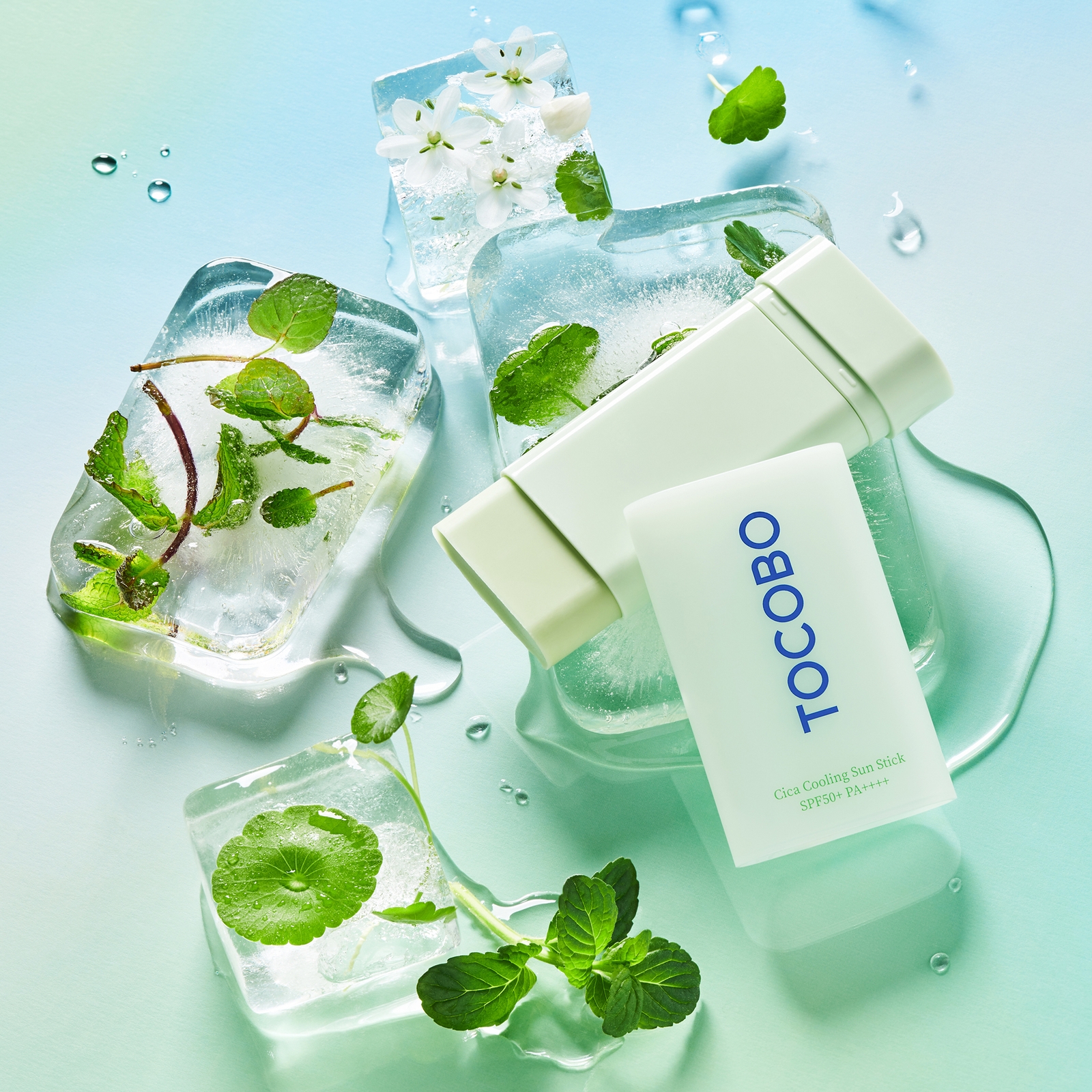 Thumbnail - TOCOBO Cica Cooling Sun Stick SPF50+ Pa++++ 18g