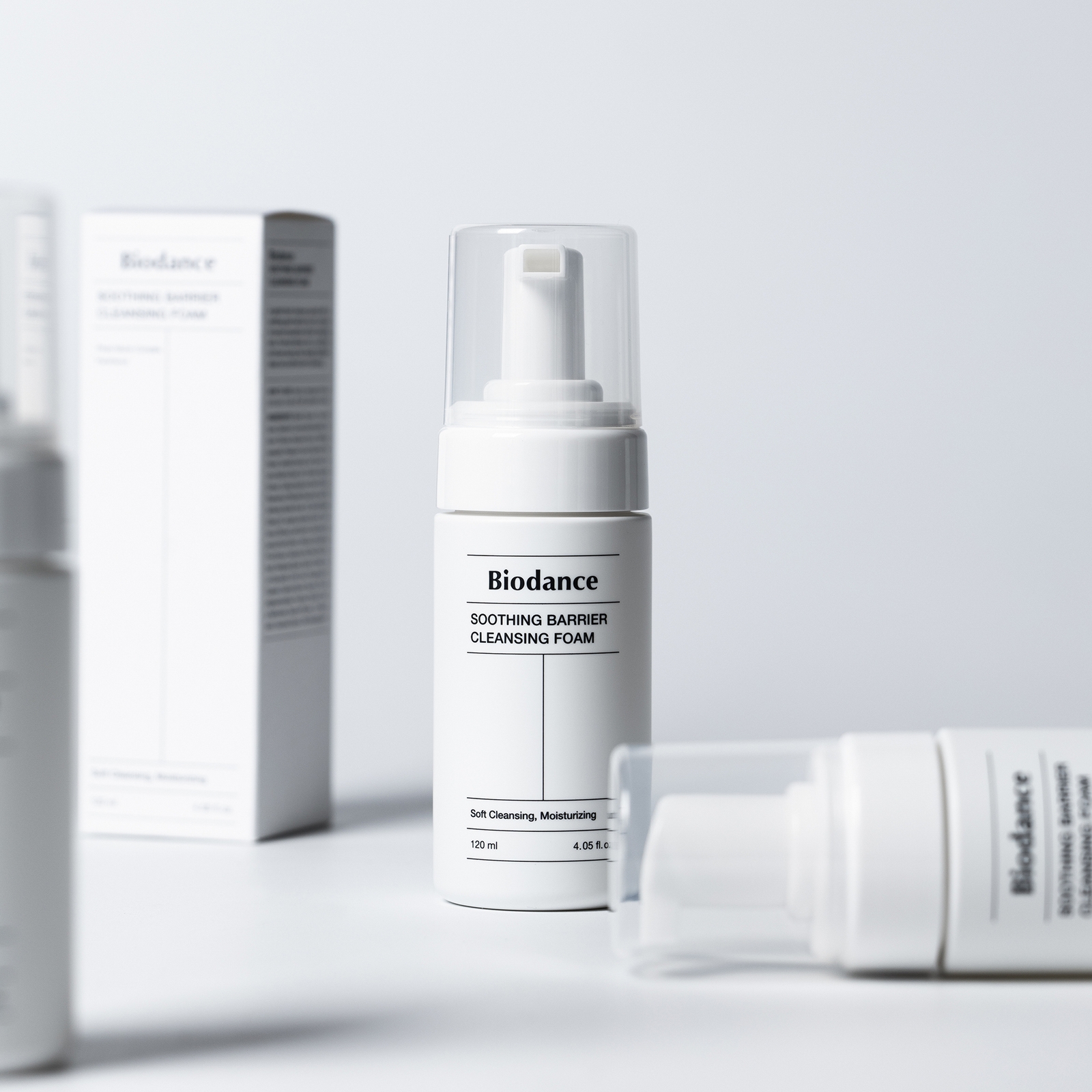 Thumbnail - Biodance Soothing Barrier Cleansing Foam 120ml