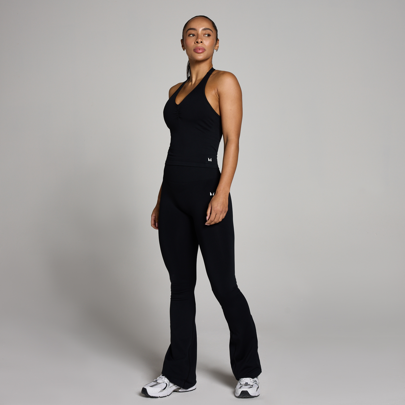 5059883419039 - MP Damen Tempo Nahtlos Neckholder Top - Schwarz - L 5059883419039 - MP Damen Tempo Nahtlos Neckholder Top - Schwarz - L