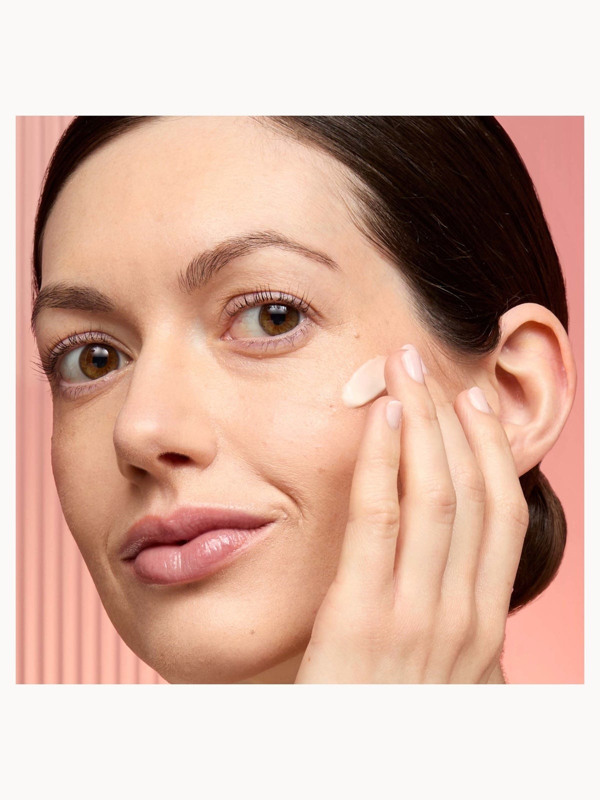 Liz Earle Restore & Glow Serum 30ml 3