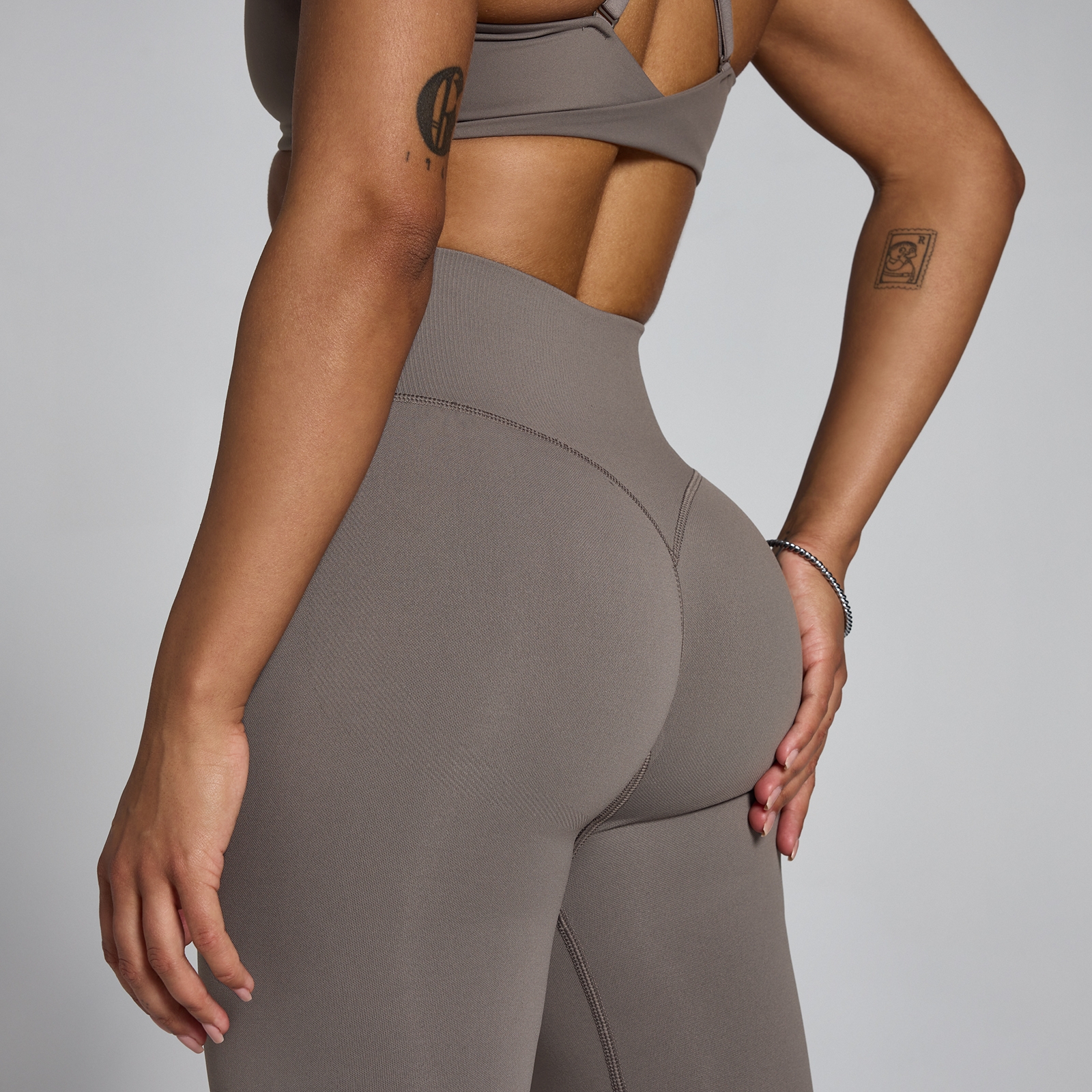 Thumbnail - MP Damen Tempo Hybrid Nahtlose Leggings - Aschgrau - XL