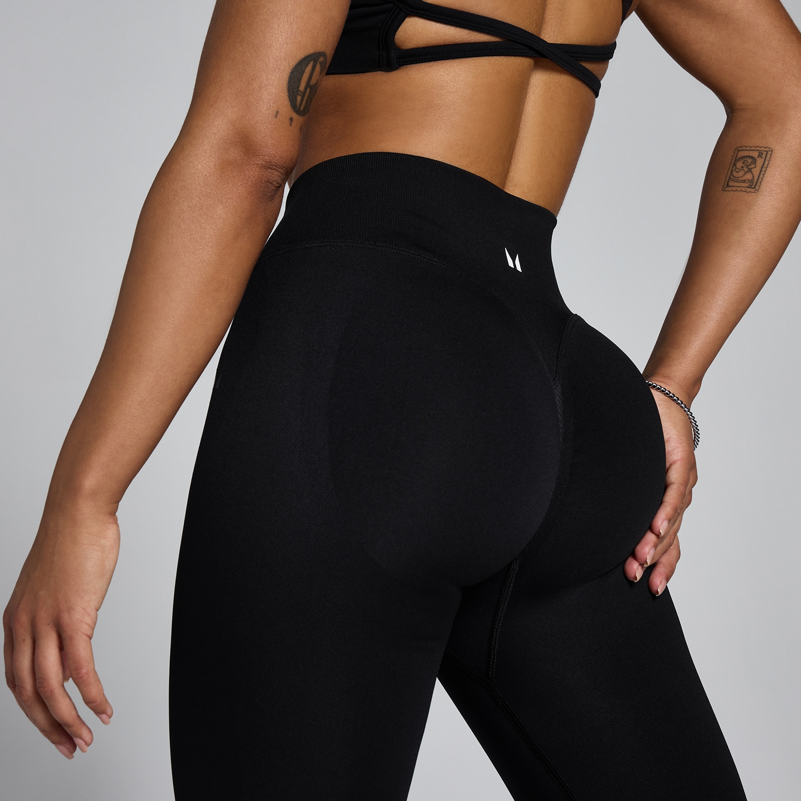 Thumbnail - MP Damen Lift Nahtlos Scrunch Leggings - Schwarz - M