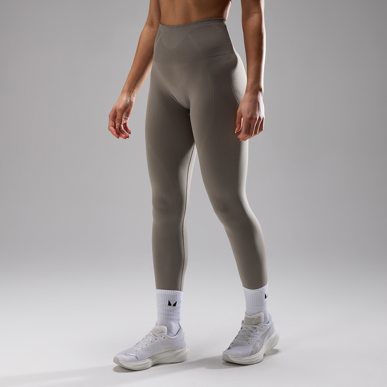 Myprotein UK MyProtein MP Women's Tempo Ultra Seamless Leggings - Dark Truffle - XS