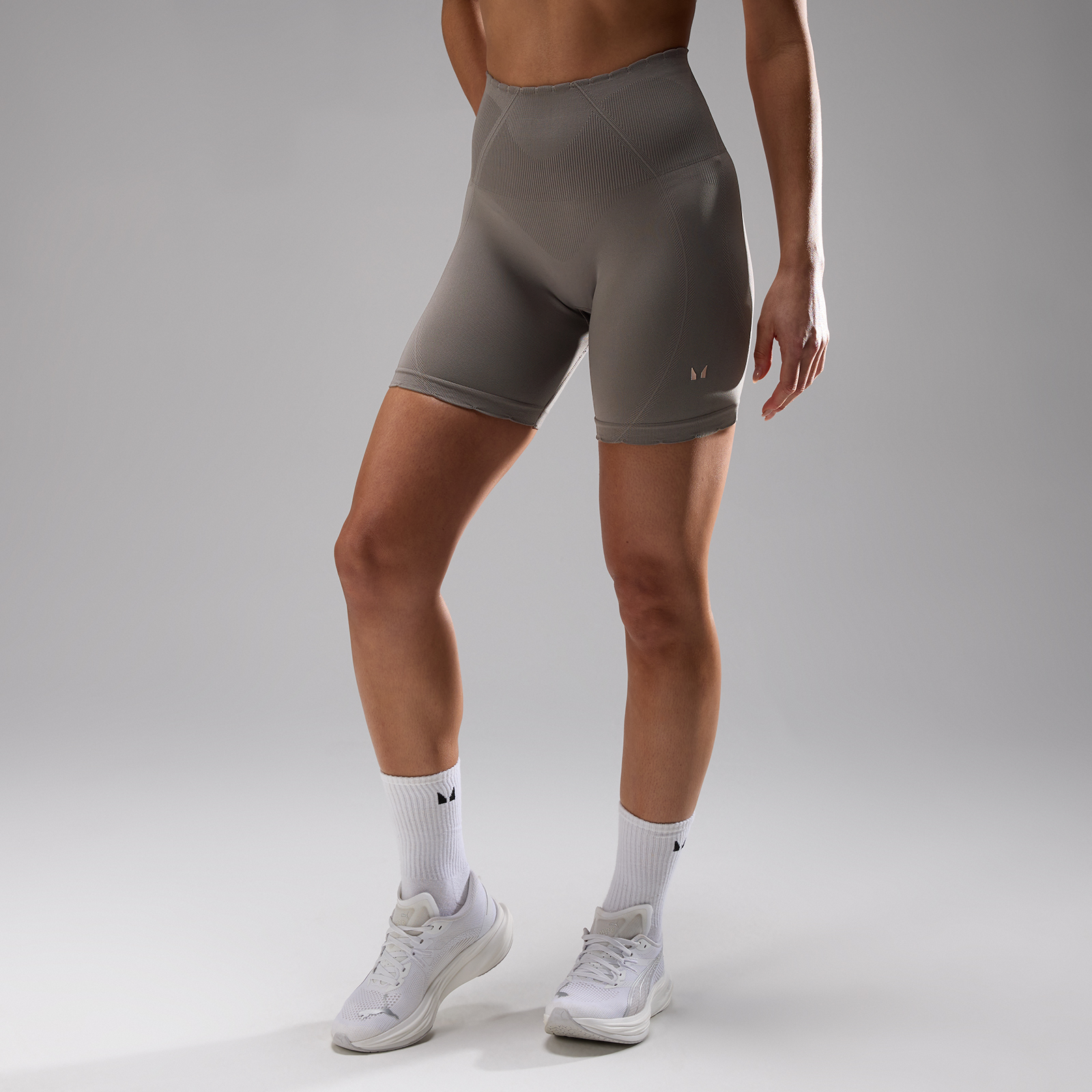 Myprotein UK MyProtein MP Women's Tempo Ultra Seamless Cycling Shorts  - Dark Truffle