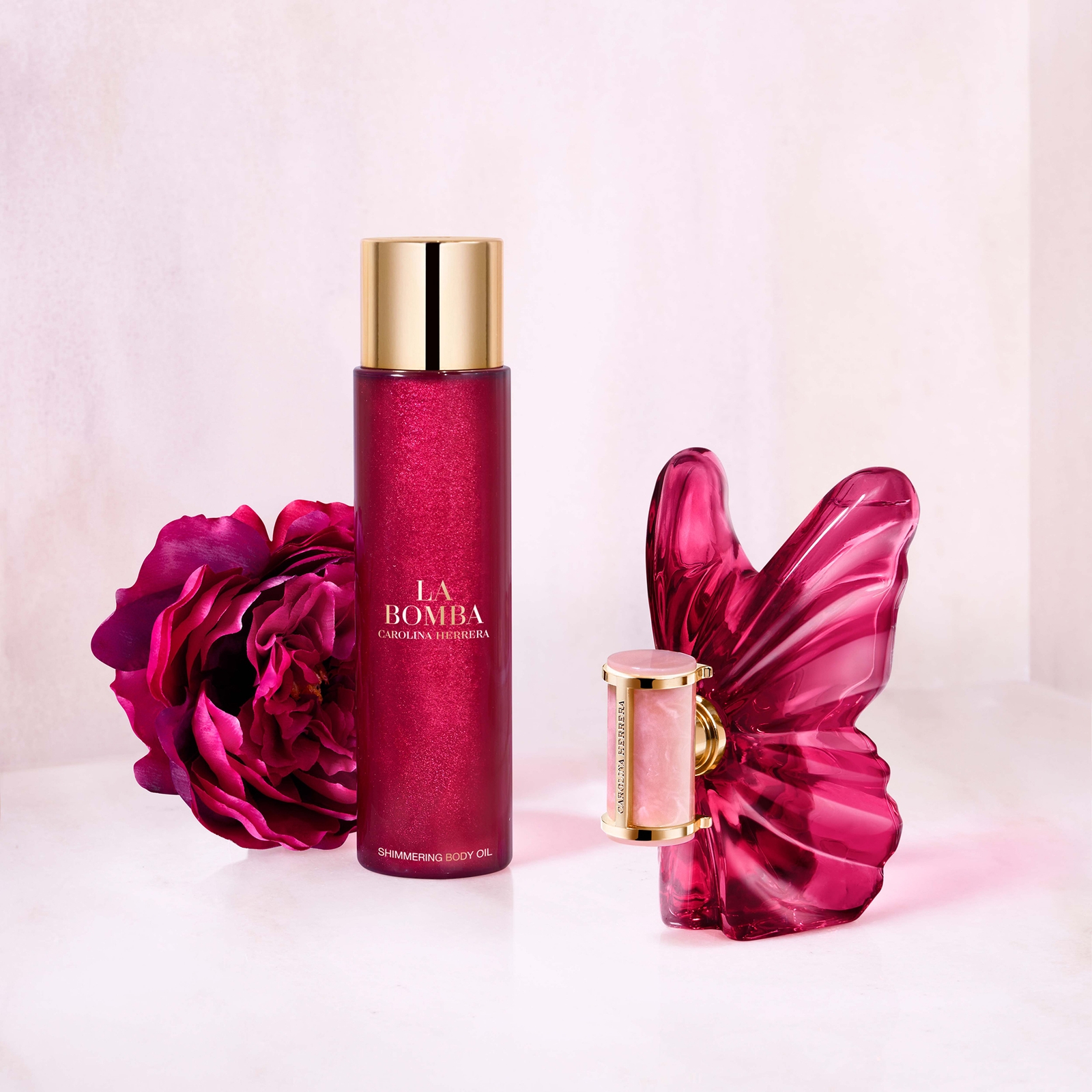 Thumbnail - Carolina Herrera La Bomba Shimmering Body Oil 150ml