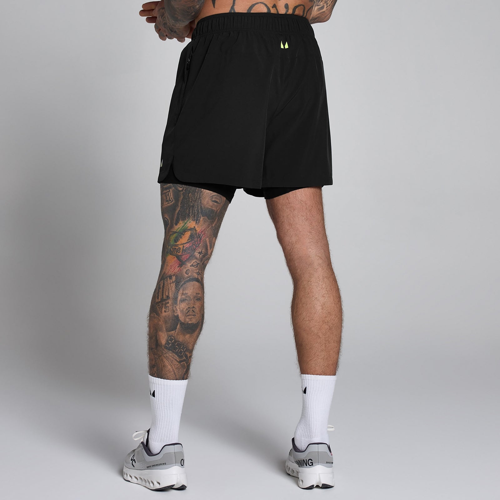MP Herren Training 5 Woven Shorts - Schwarz / Hellgrün - S — Bild 3