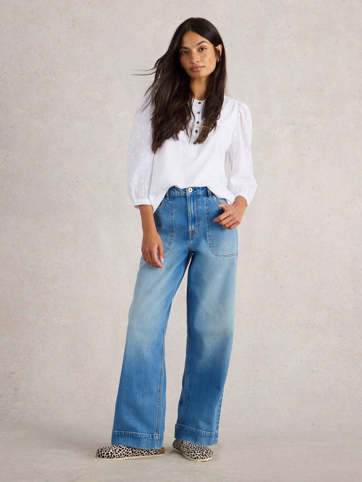Jeans Tia mit weitem Bein - 52/R