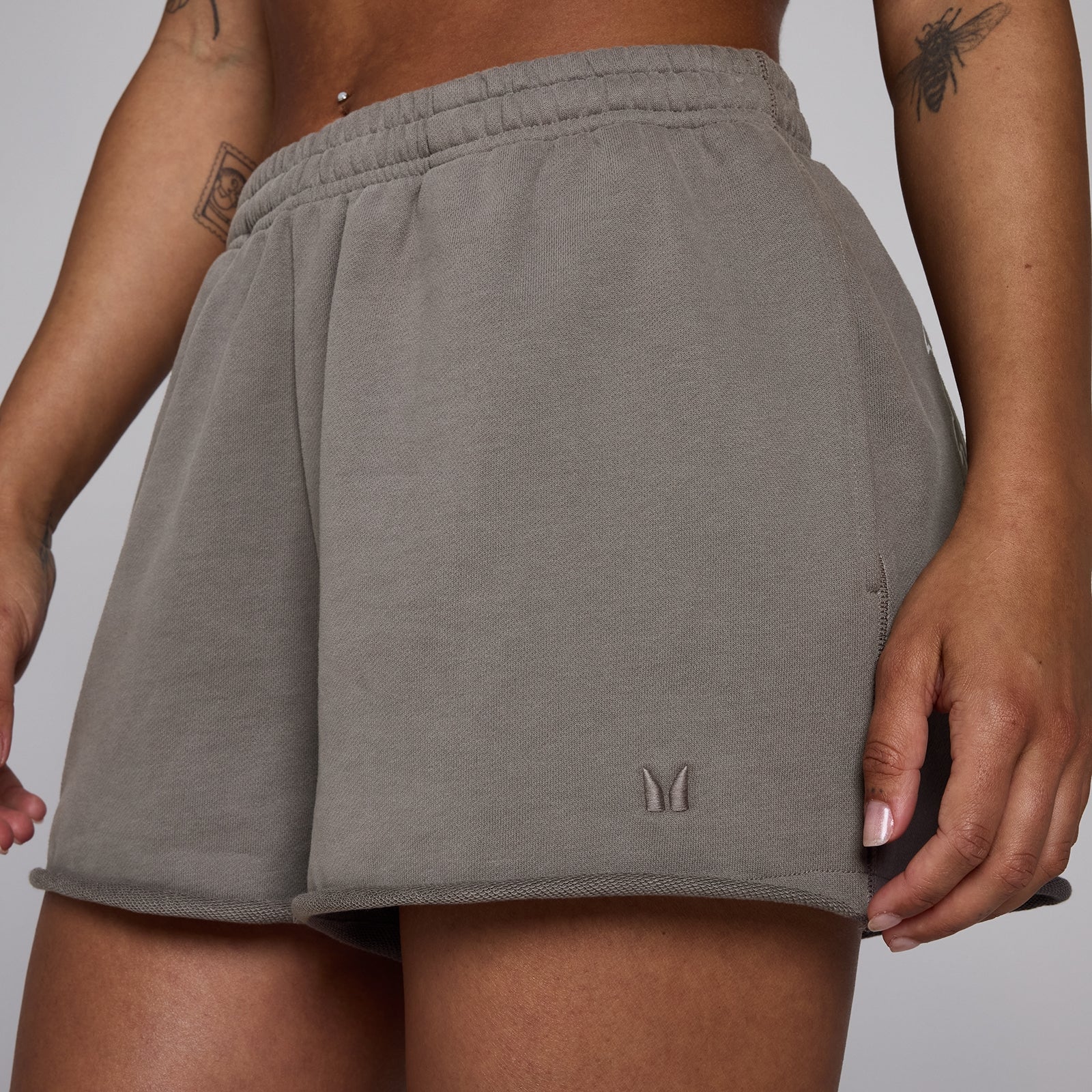MP Damen Lift Graphic Lifestyle Shorts - Dunkeltrüffel - L — Bild 5
