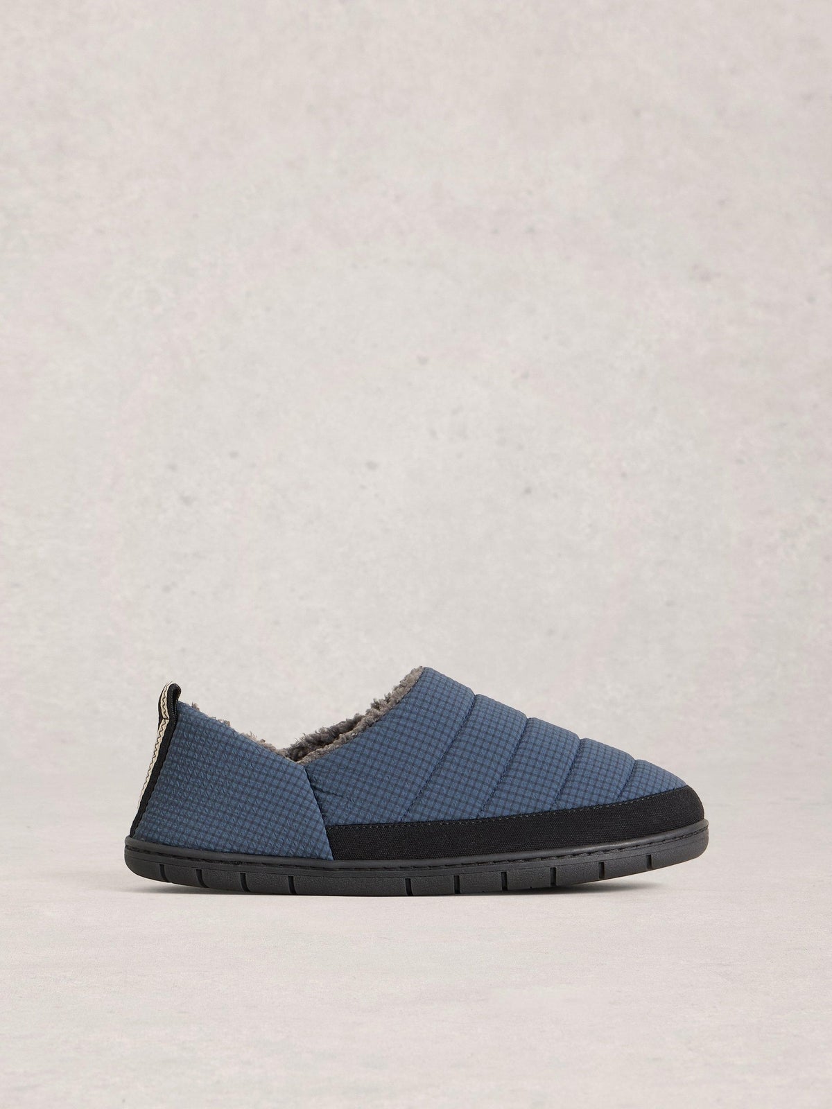 Puffer Hausschuhe - 45