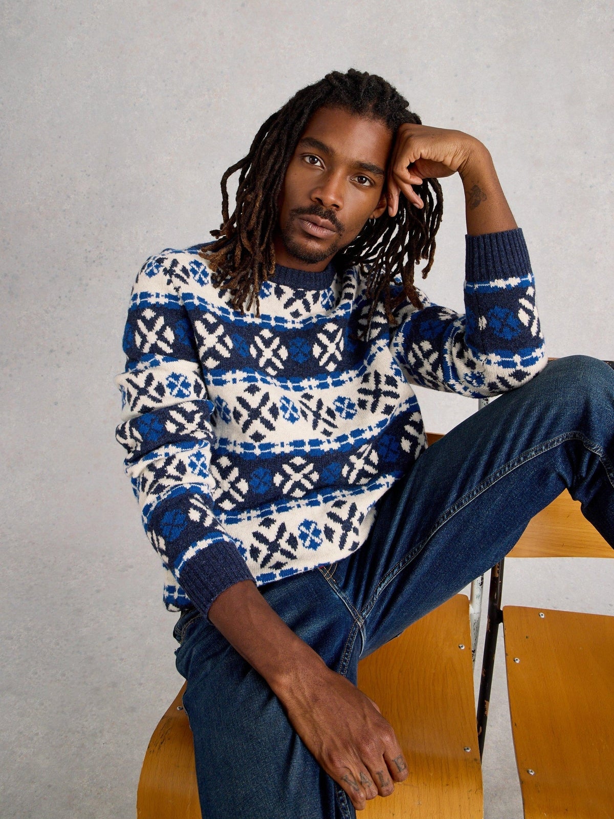 Pullover mit Geo-Fairisle Muster - L