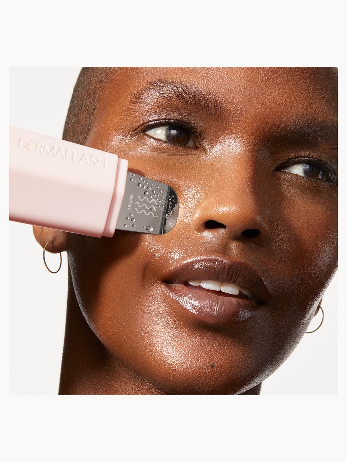 DERMAFLASH DERMAPORE+ Ultrasonic Pore Extractor + Skincare Infuser Set - Blush 3