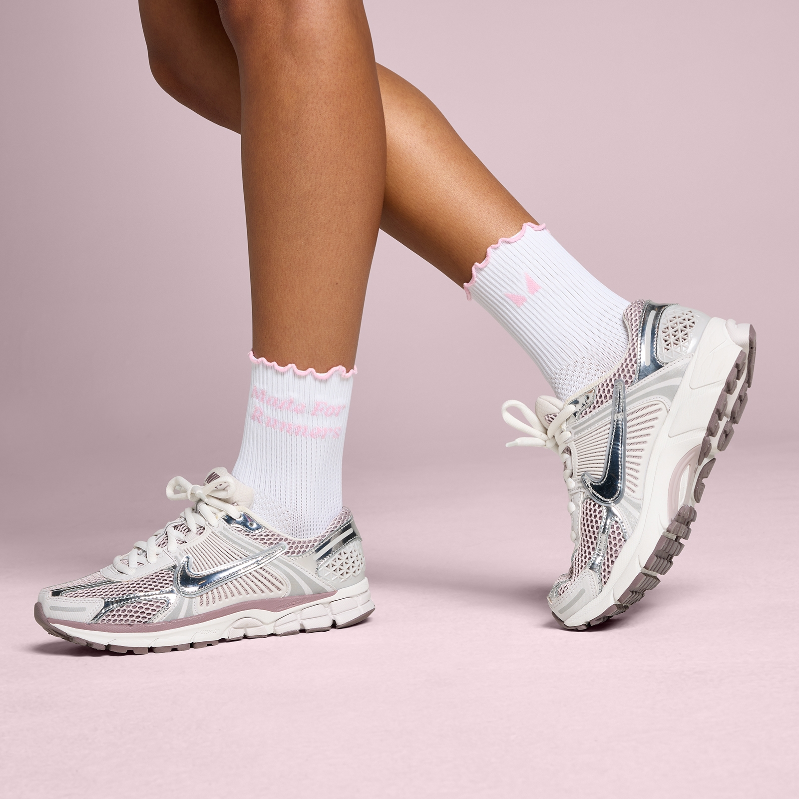 Myprotein UK MyProtein MP Frilly Running Ankle Socks (3 Pack) - White/Black/Blush