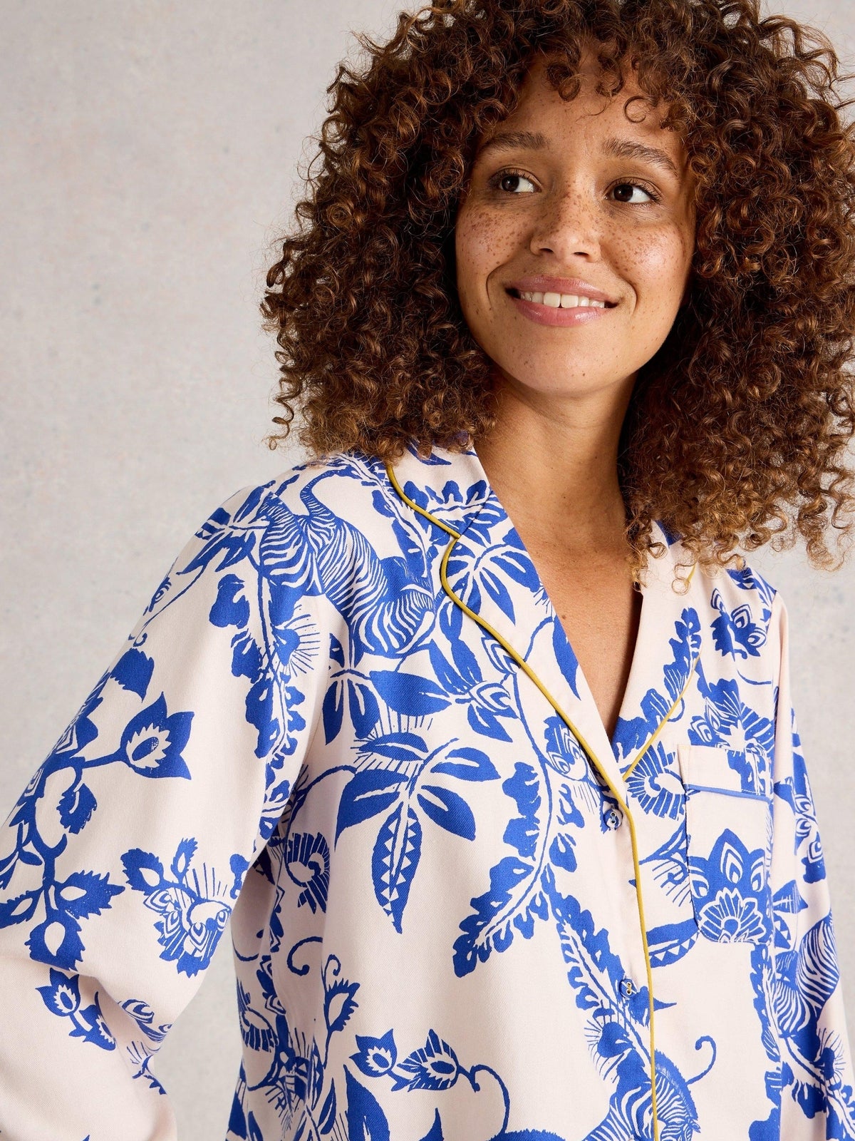 Pyjamaoberteil Nina - L