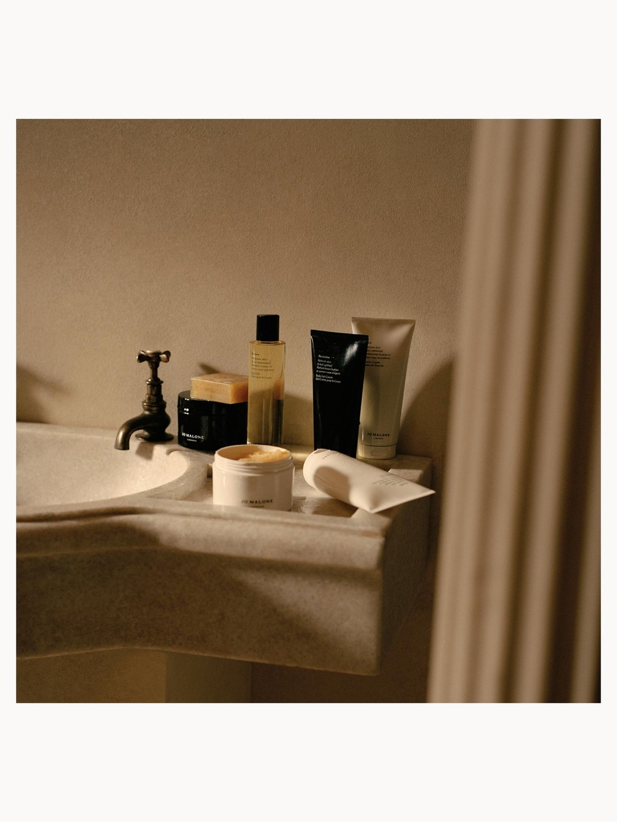 Jo Malone London Revitalise Exfoliating Soap 100g 4