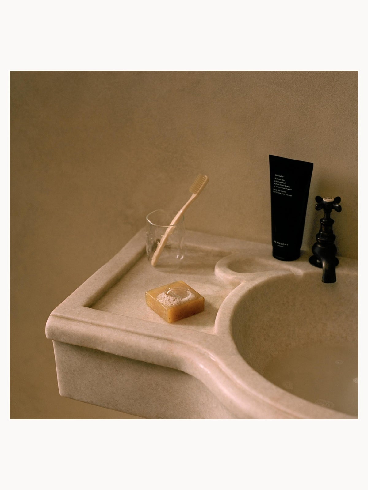 Jo Malone London Revitalise Exfoliating Soap 100g 3