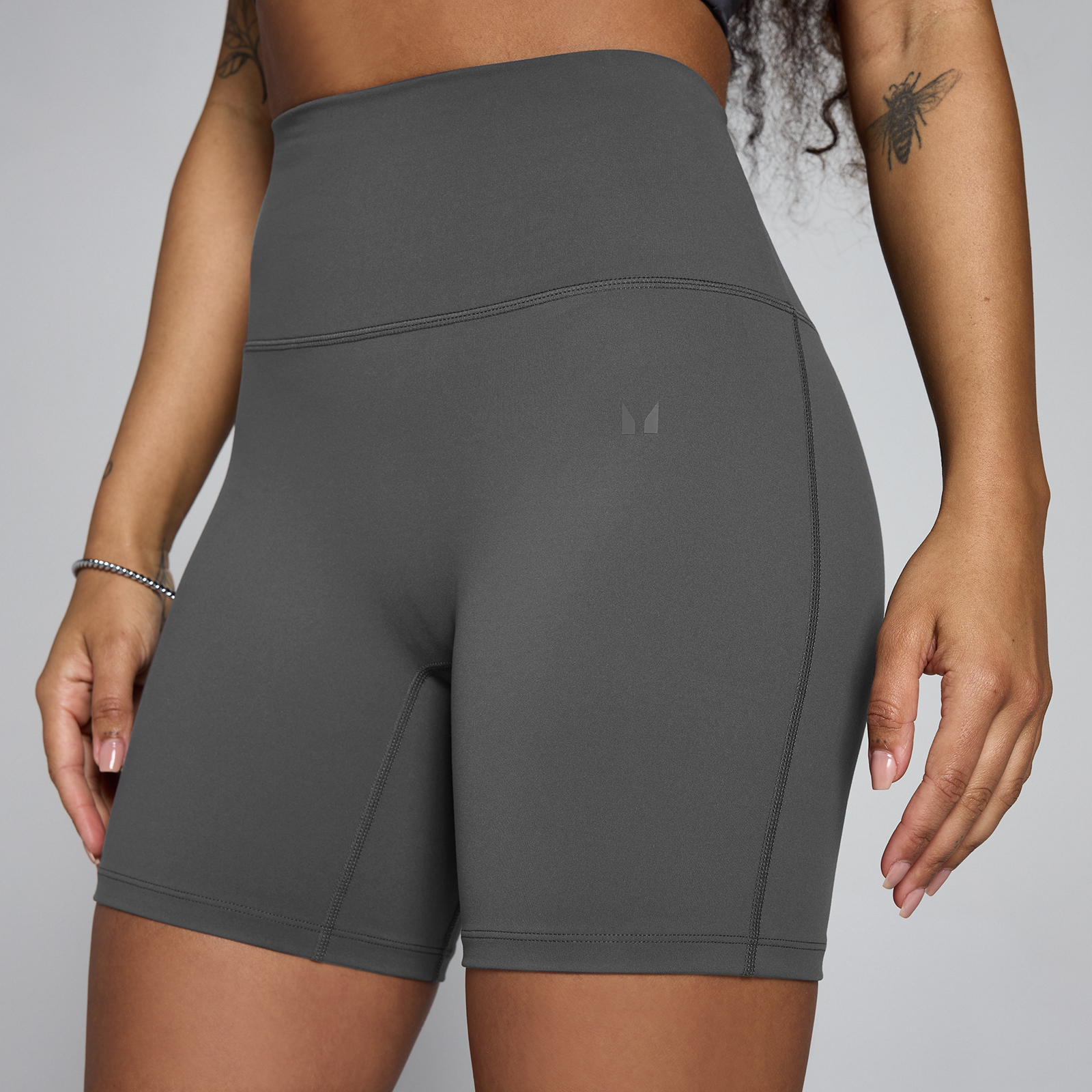 Thumbnail - MP Damen Tempo High Waisted Shorts - Dunkelgrau - XS