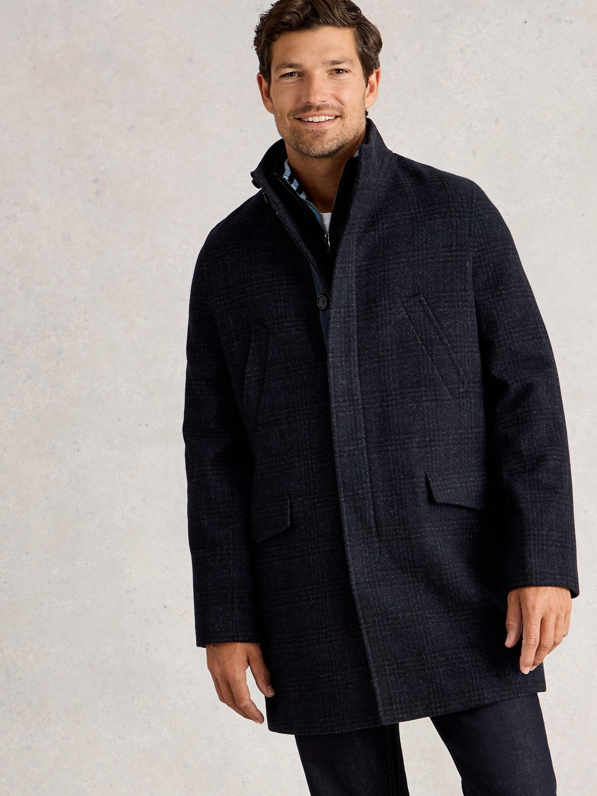 Wollmantel mit Stehkragen - XL