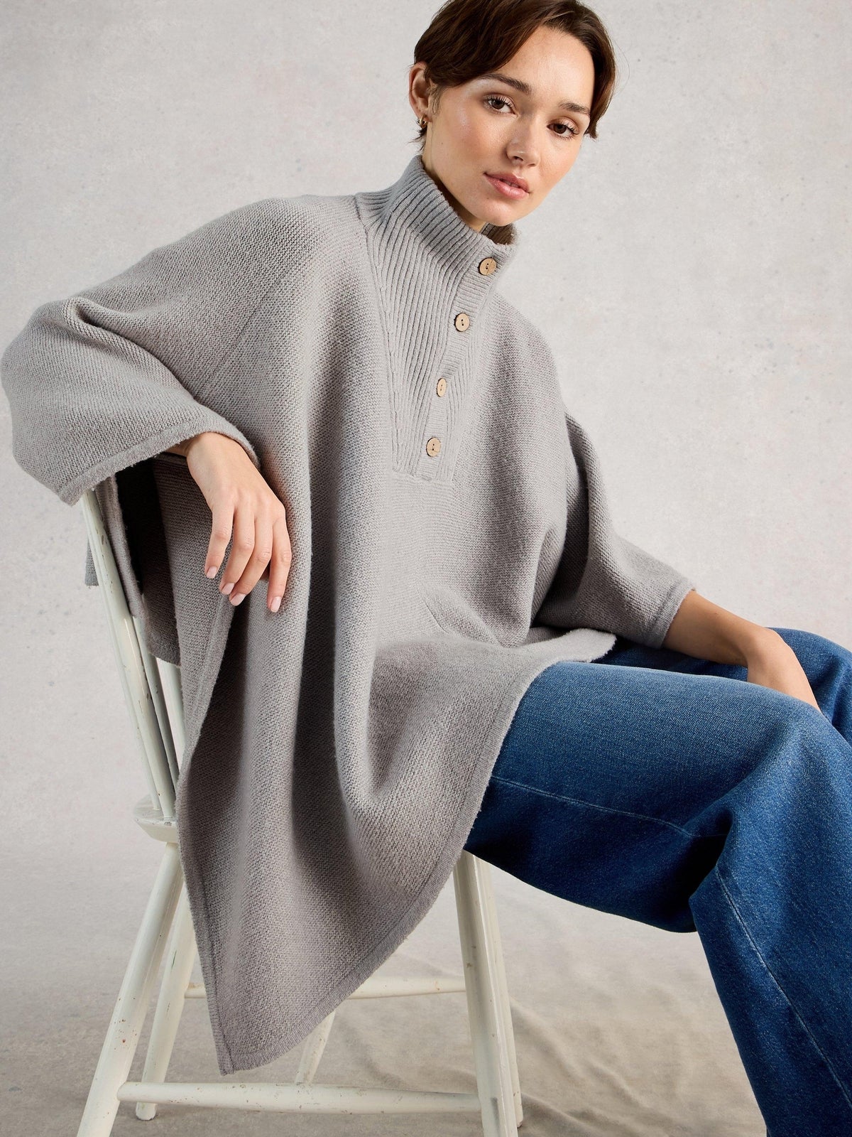 Poncho mit Trichterkragen - XL