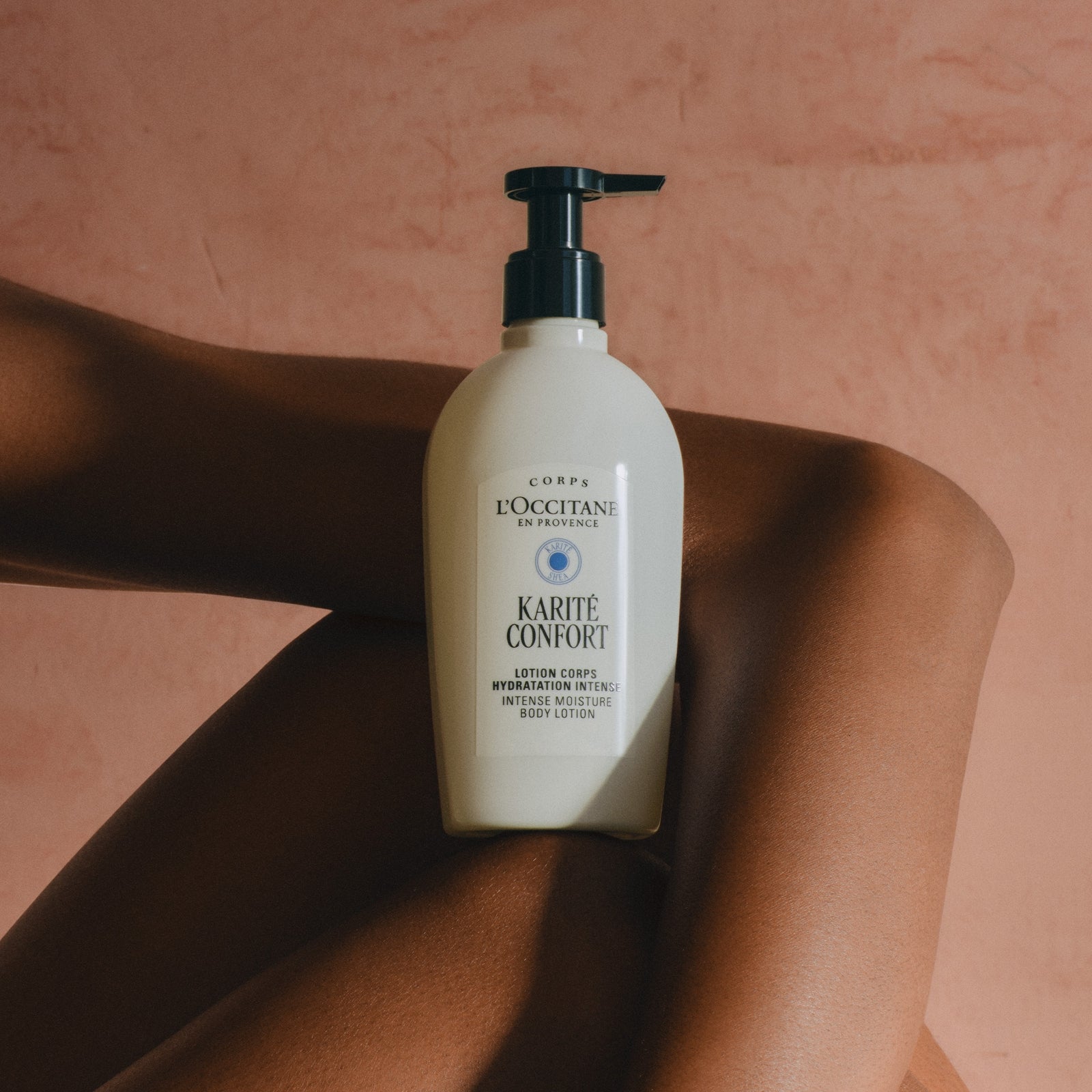 L'Occitane Almond (Amande) Milk Veil Moisturiser 240ml 3