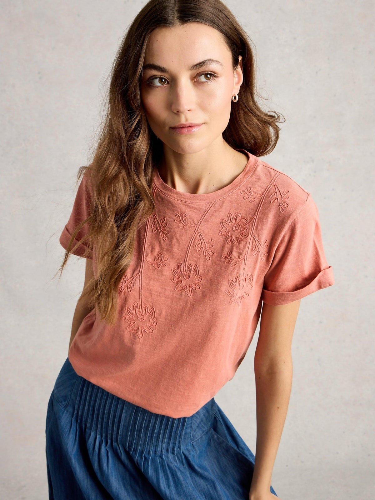Besticktes T-Shirt Gina - 48