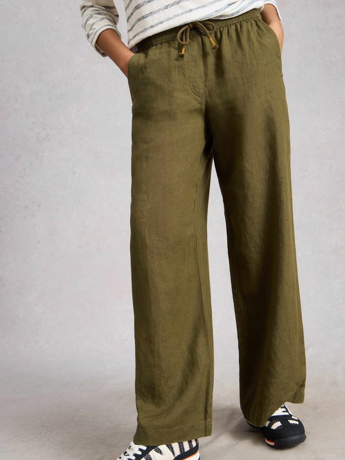 Leinenhose Allie mit weitem Bein - 50/R