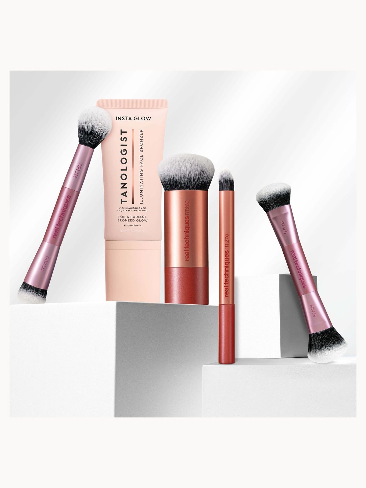 Real Techniques and Tanologist Blend & Glow Bundle 4